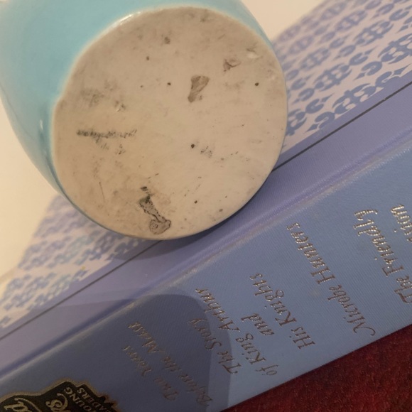 Vintage old colony maple syrup pitcher - Picture 5 of 5